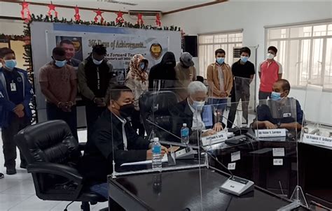 NBI arrests 5 people over BDO hacking .